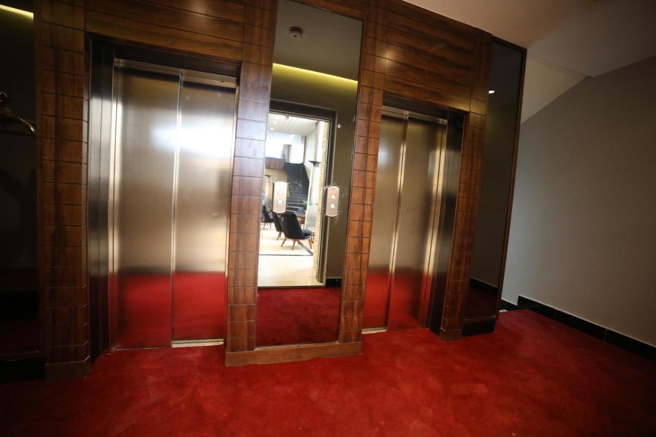 فندق صحارى الخليج Sahara Gulf Hotel Apartments 암만 외부 사진