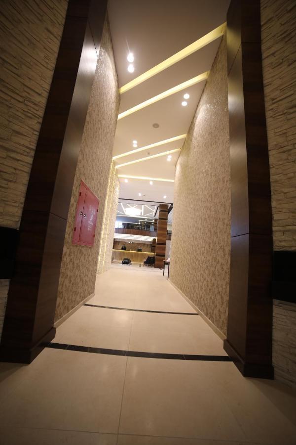 فندق صحارى الخليج Sahara Gulf Hotel Apartments 암만 외부 사진