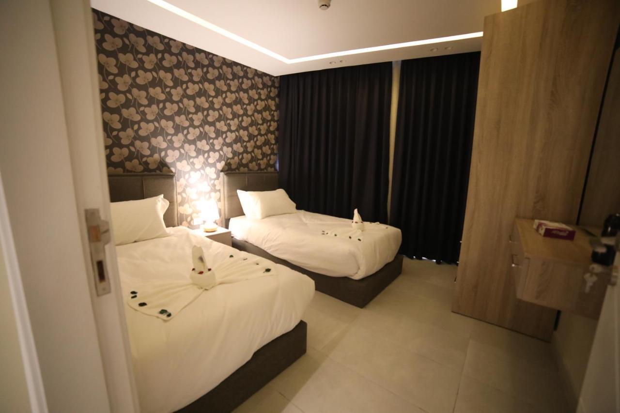 فندق صحارى الخليج Sahara Gulf Hotel Apartments 암만 외부 사진