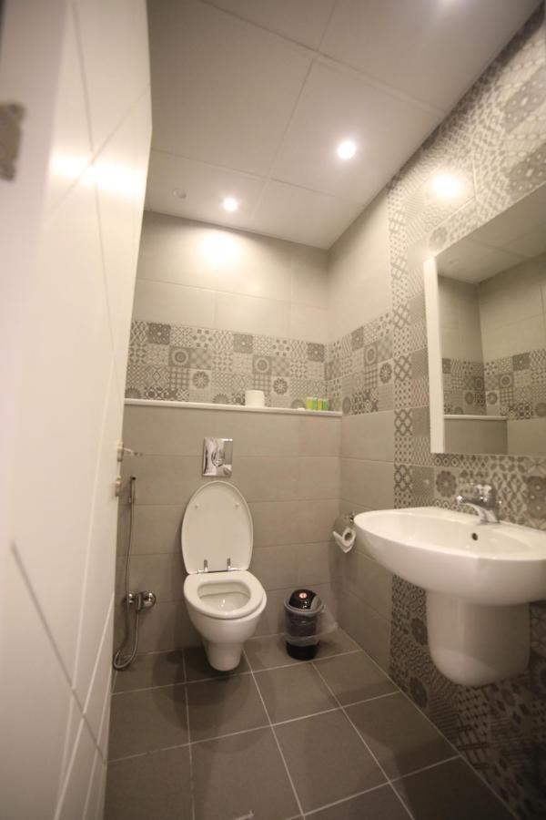 فندق صحارى الخليج Sahara Gulf Hotel Apartments 암만 외부 사진
