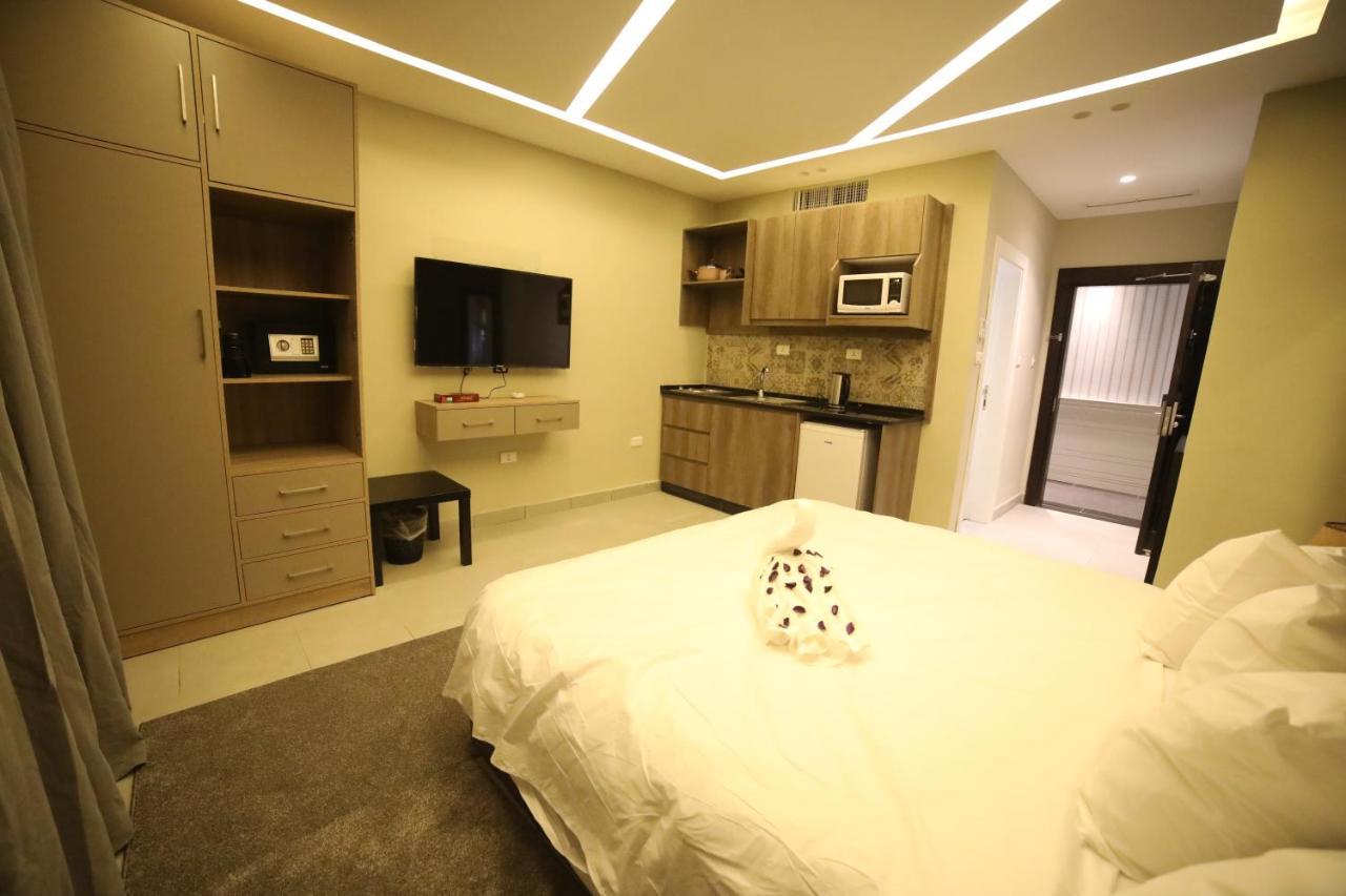 فندق صحارى الخليج Sahara Gulf Hotel Apartments 암만 외부 사진