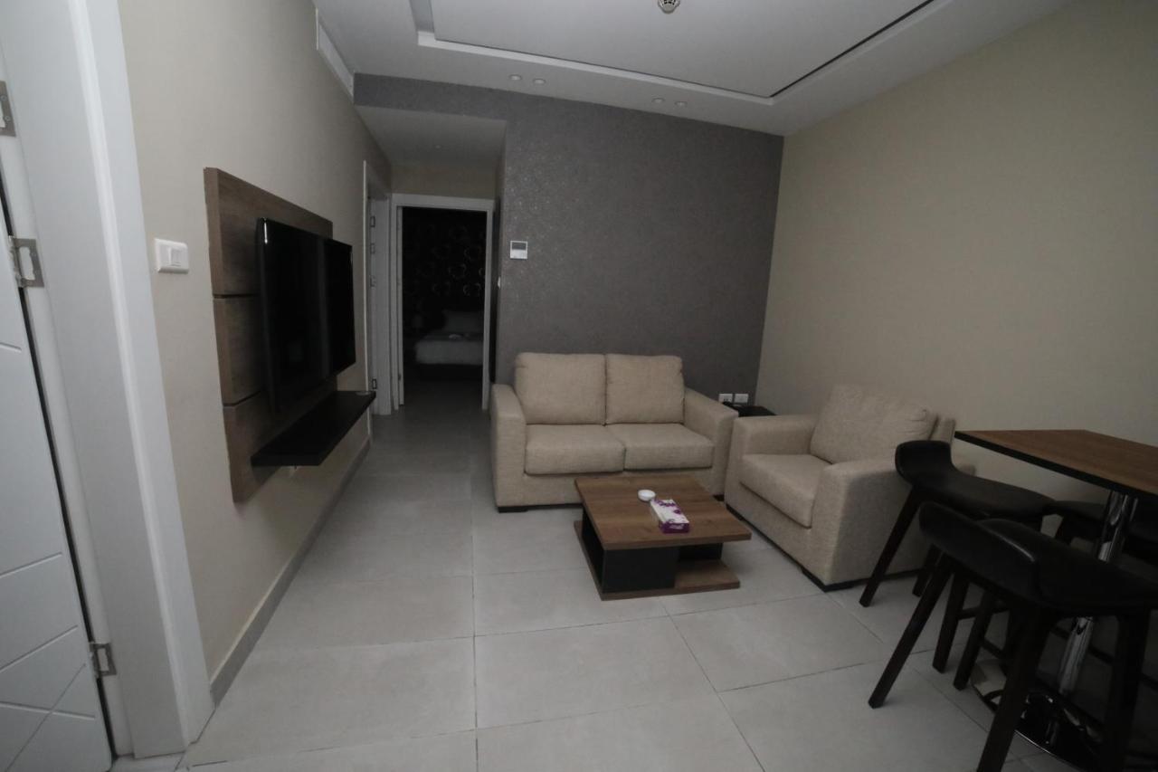 فندق صحارى الخليج Sahara Gulf Hotel Apartments 암만 외부 사진